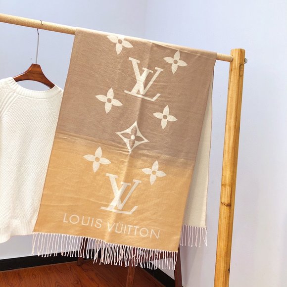 💎✨AUTHENTIC✨💎Louis Vuitton scarf - Picture 1 of 5